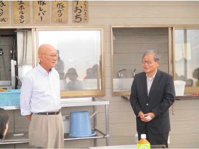 左：青井様、右：園長