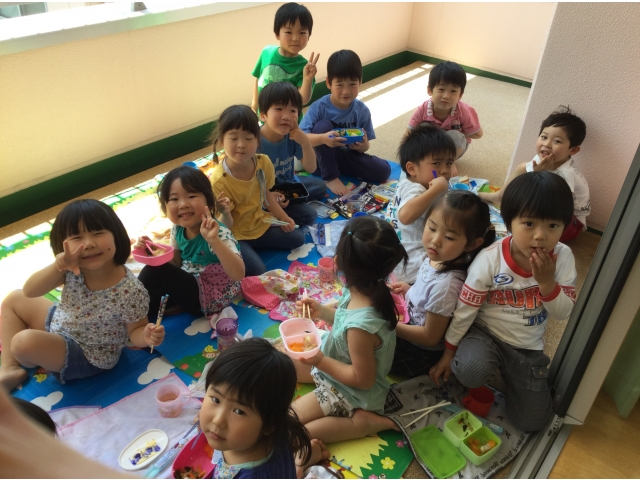 自分でお弁当箱に詰めたよ