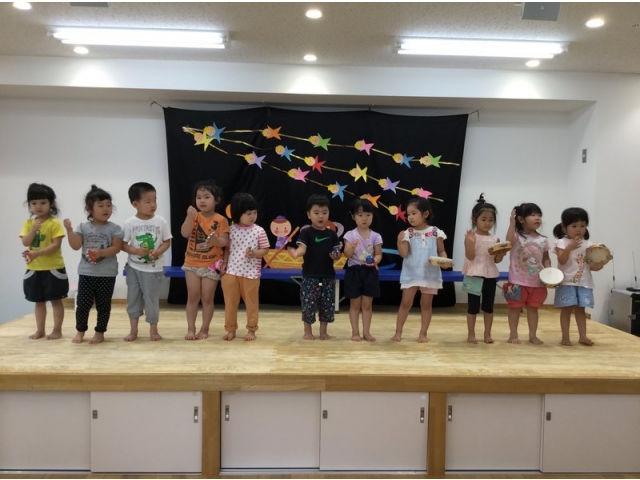 すみれ組・歌
おつかいありさん