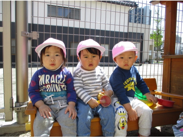 ベンチに座って一休み。