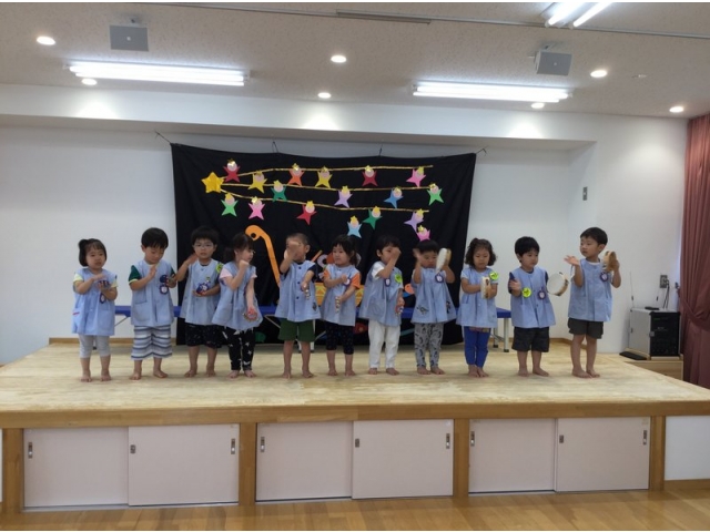 すみれ組
歌「とけいのうた」

