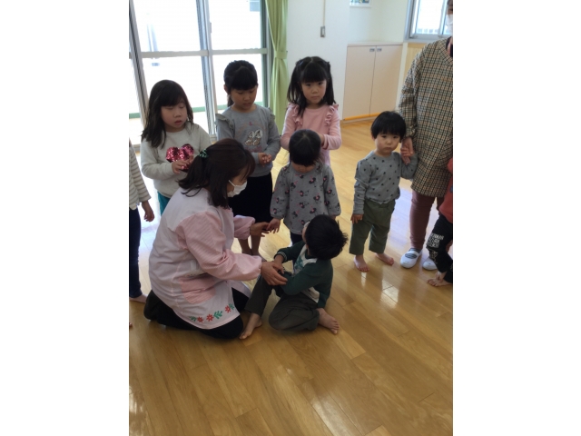 この声は誰かな