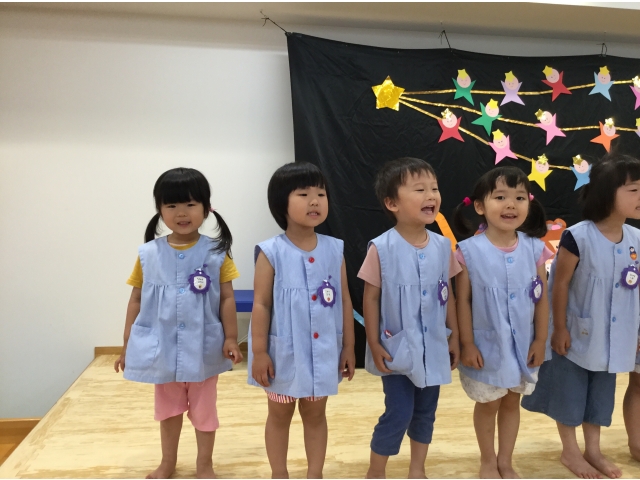かわいらしく歌っています♬
