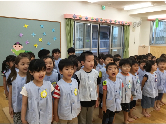 皆で「たなばたさま」を歌いました
