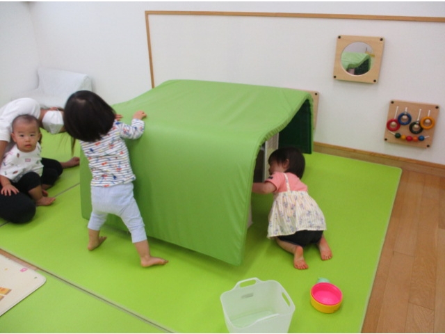 トンネルくぐり何が見えるかな？