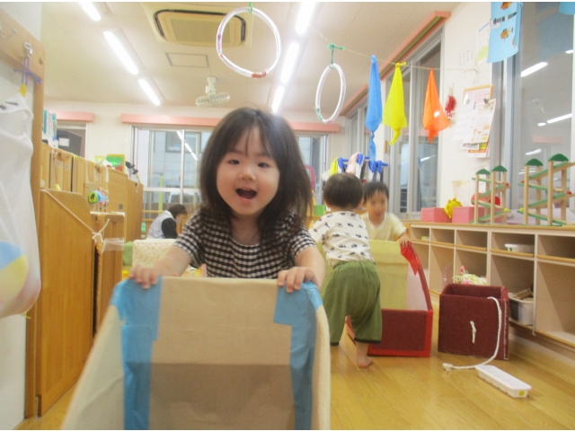 荷物をのせて出発進行！