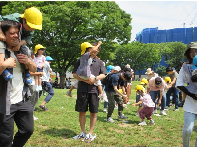 負けると新聞紙がどんどん小さくなっていく～!!