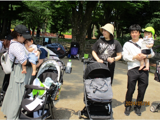 たんぽぽ組さんは親子でわらべうたをしました！