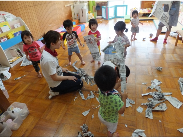 新聞紙あそび♪