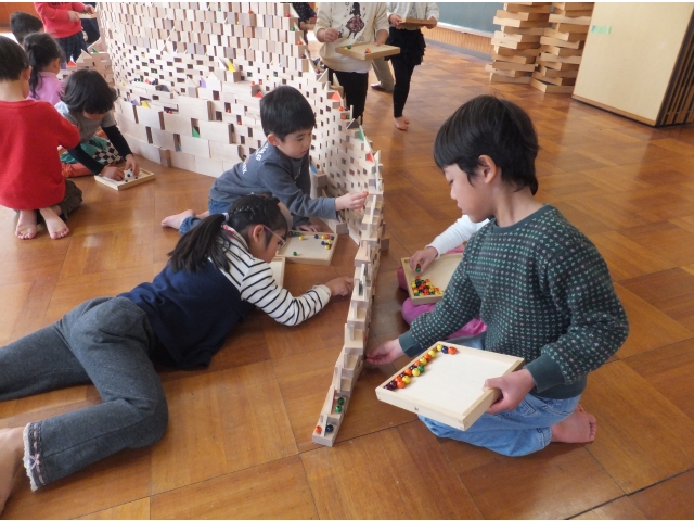 崩れないようにそーっと置こうね☆