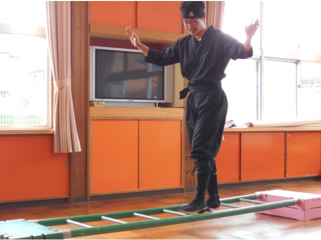はしご渡り。さいぞう先生のお手本。