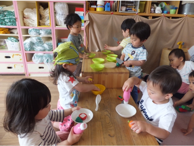 みんな忙しそう