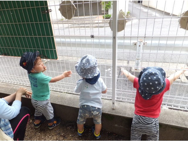 車、くるかな？