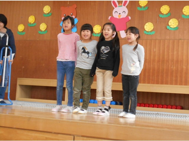 鉄棒やります。