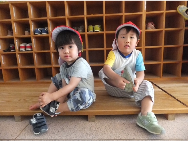 靴を履いたら園庭へ
行けるため気合が入ります!