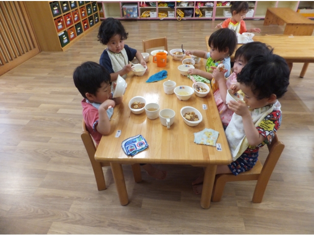 みんなで食べる給食は
格別です(#^.^#)