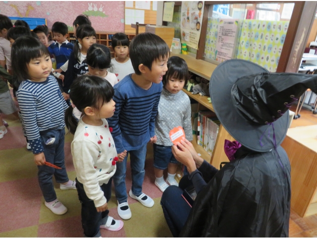 自信を持って大きな声で答えます!