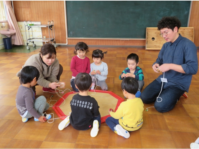 巻き方のコツを教えてもらいます
