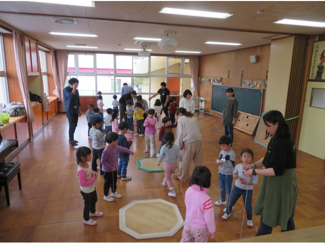 グループに分かれ開始です!