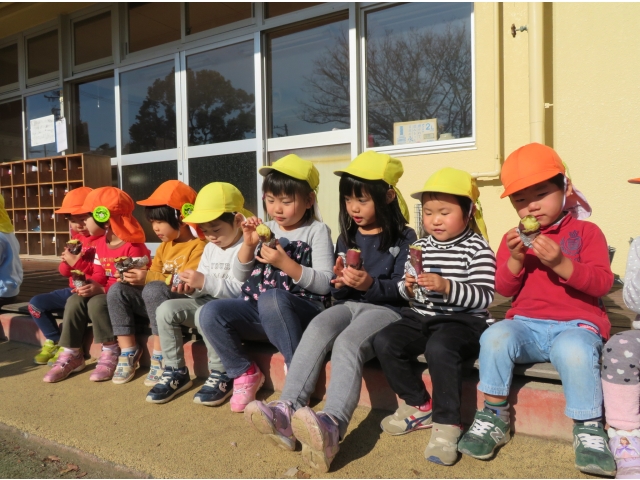 食べるときは静かです
(._.)