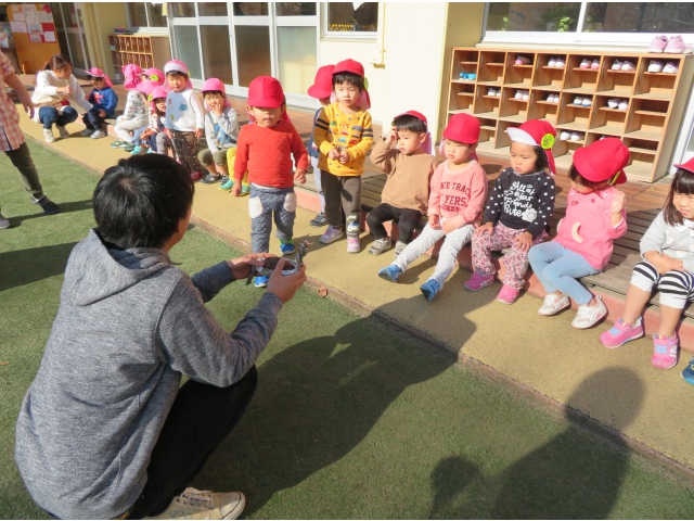 いいにおいに思わず前へ…