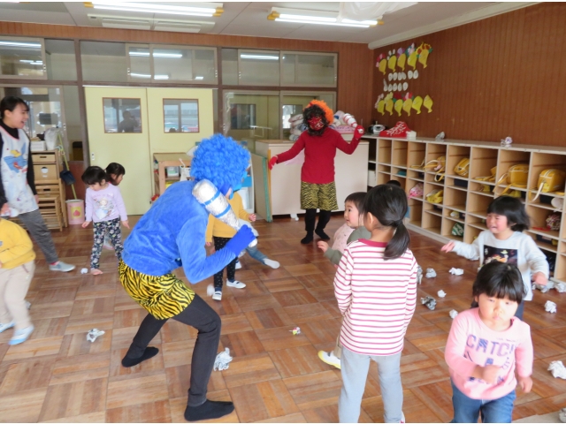 オニに見つからない
ように…