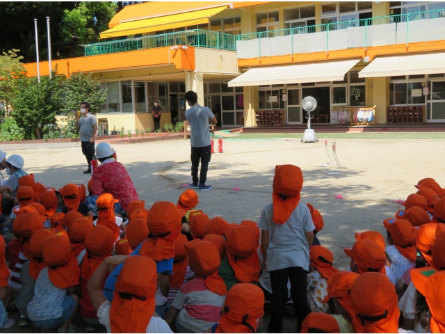 説明をしてもらいます。