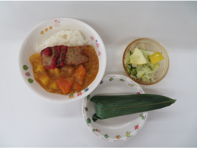 こいのぼりカレーと
ちまき