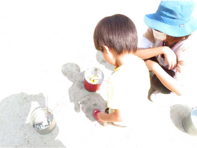 ドキドキしながら火をつけます