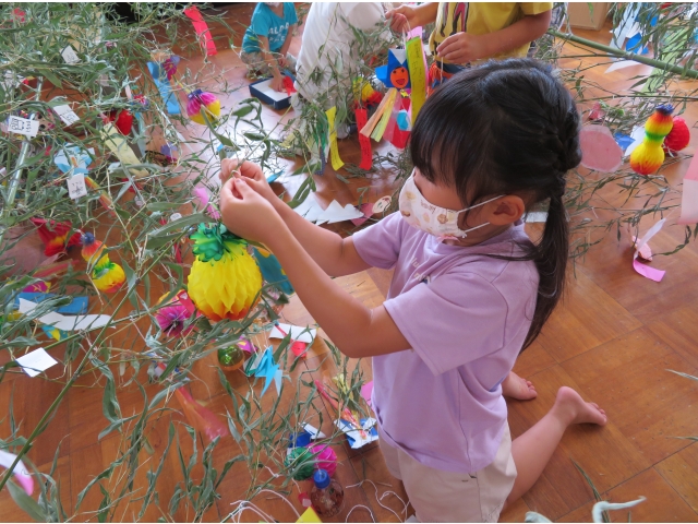 年長さんは自分で結んでいます