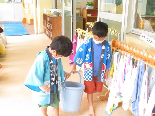 片付けも力を合わせて…