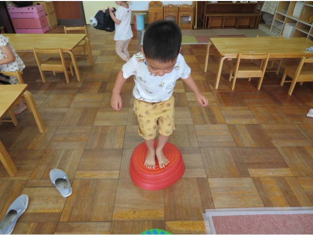 前をよく見て…