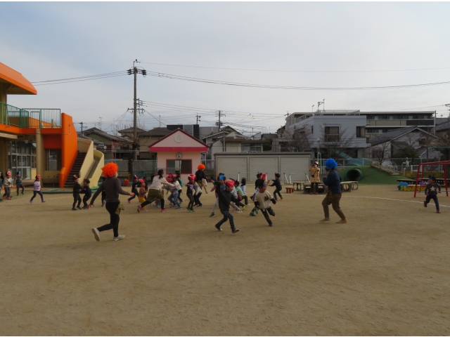 つかまらないように考えて逃げます!