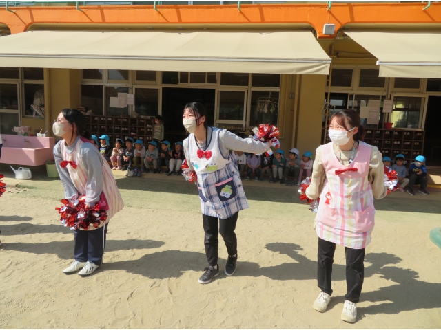 息を合わせて踊ります♪