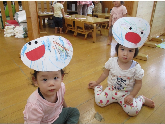 お面をつけておばけに変身☆
