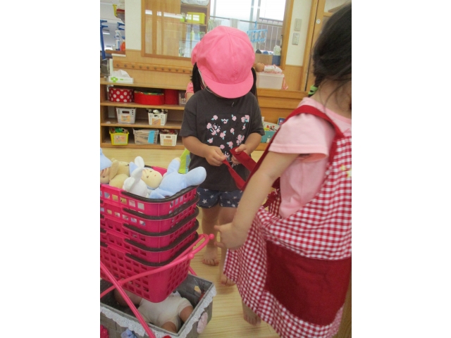 エプロンむすぶよ