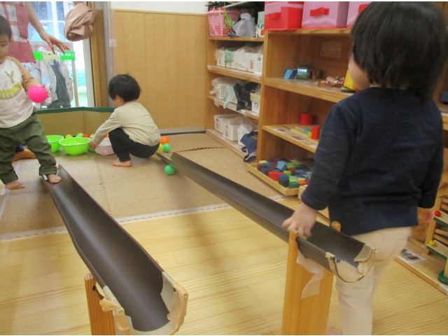 ボールころころ