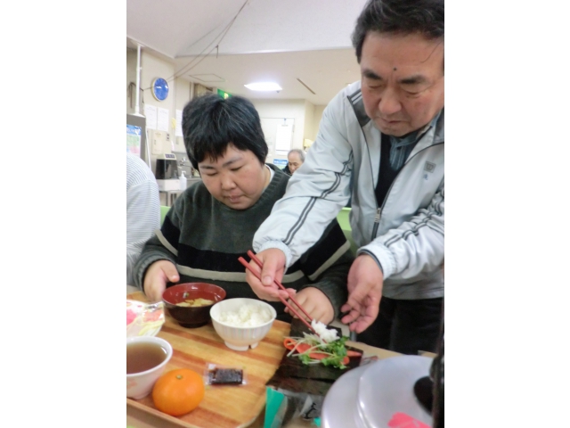 寮長がお手本を？