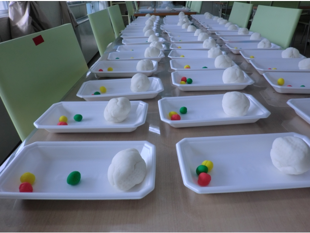 これが　おこしもの　の生地！