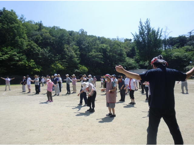 まずはラジオ体操～