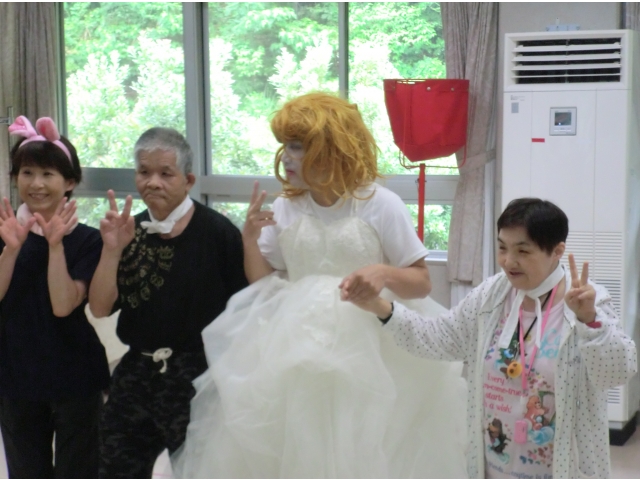 仮装大会？？