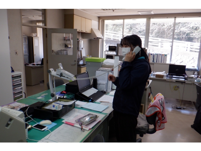 警察署に通報します