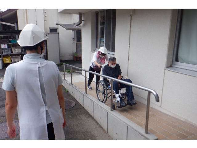 避難中
