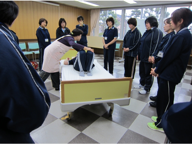 されど側臥