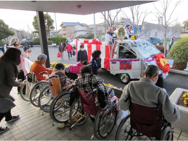 祖父江厄年奉賛会の一行がやって来ました!!