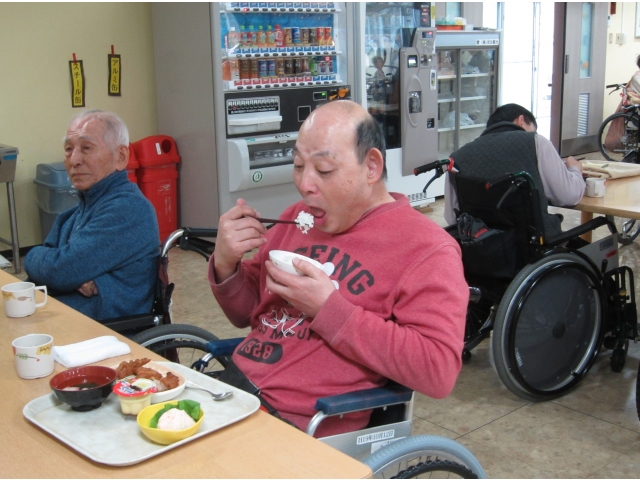 いつものご飯よりも
美味しい～💛
