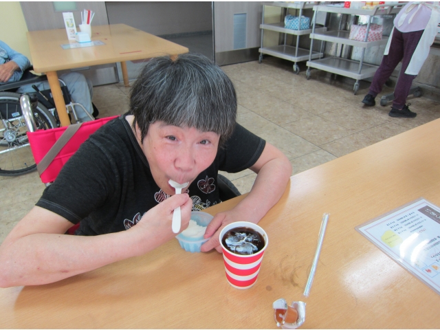 セットメニューでソーダフロートをチョイス