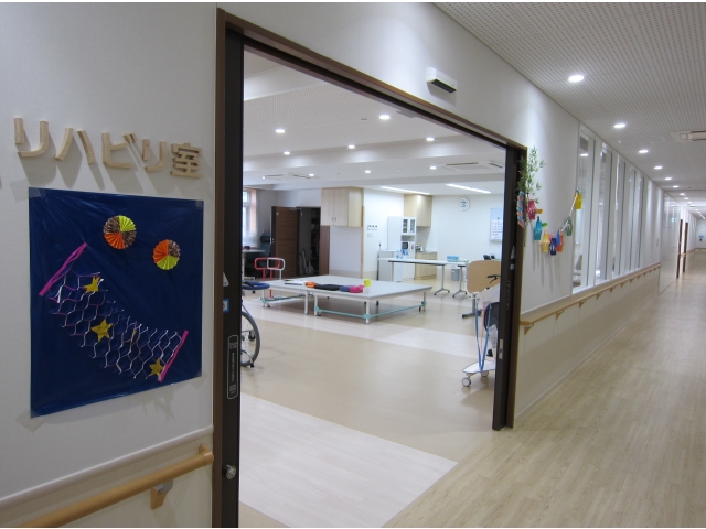 訓練室前です
