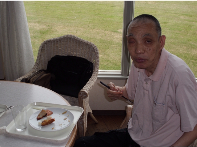 次は何を食べようかな～★