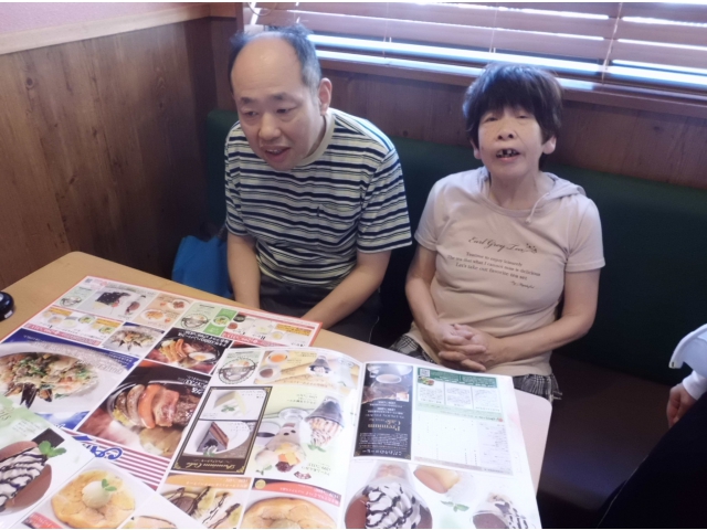今日は外食で～す。!(^^)!
